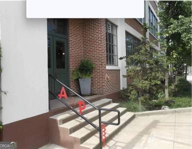 Main picture of 881 Memorial Dr SE