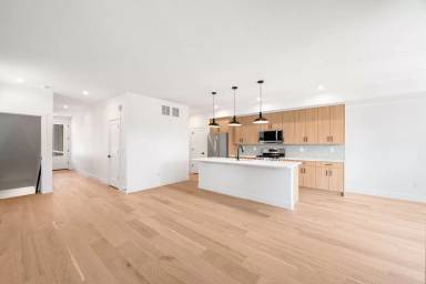 Main picture of 4656 W 9th Ave
