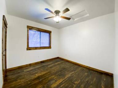 Main picture of 1539 S Lakeway Dr