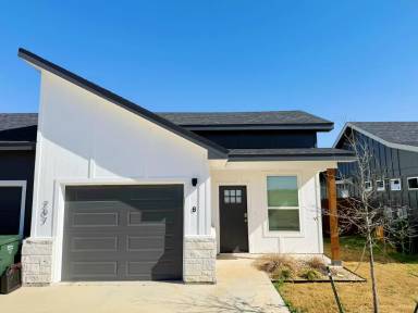 Main picture of 207 Riptide Rd