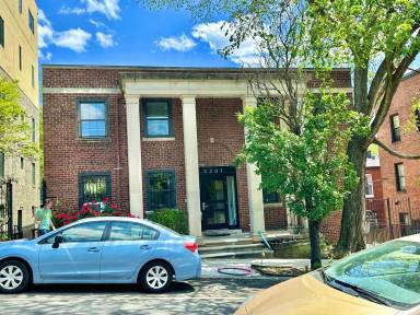 Main picture of 2301 15th St NW