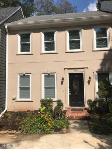 Main picture of 1359 Old Virginia Ct SE