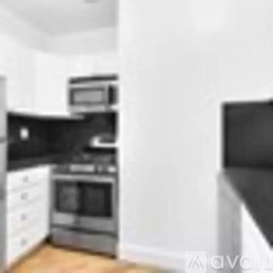 Main picture of 1378 York Ave