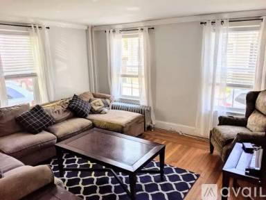 Main picture of 10 Howard St