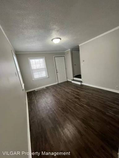 Main picture of 5040 Jefferson St