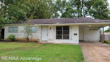 Main picture of 3228 Jana Pl