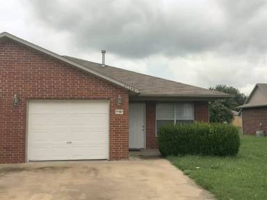 Main picture of 2780 Carondolet St