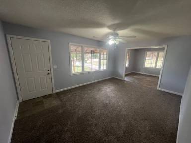 Main picture of 126 House Cir