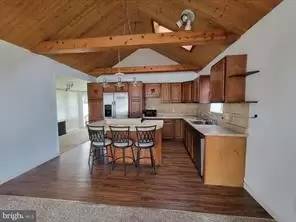 Main picture of 326 Lehigh Ave