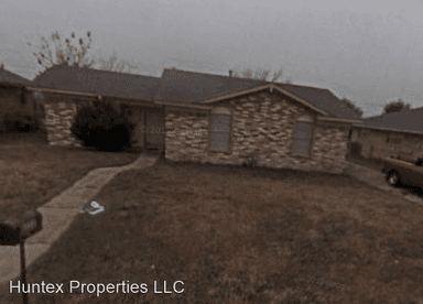 Main picture of 8312 Charles St