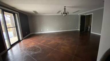 Main picture of 2806 Winchester Rd