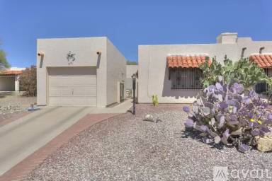 Main picture of 971 N Camino de Luz