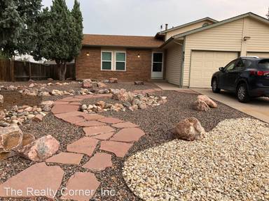 Main picture of 8123 Horizon Dr