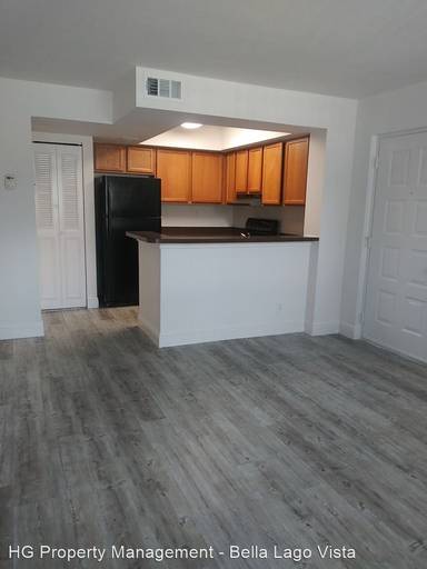Main picture of 700 Executive Center Dr