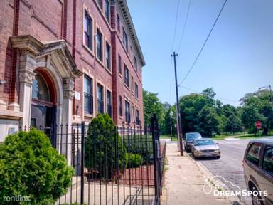 Main picture of 370 E 53rd St