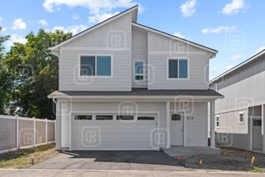 Main picture of 312 S Woodlawn Ln