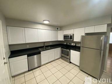 Main picture of 7002 - 7040 N 76th Ave Apartments