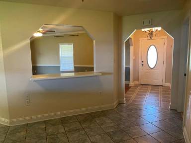 Main picture of 304 Norwood Pt