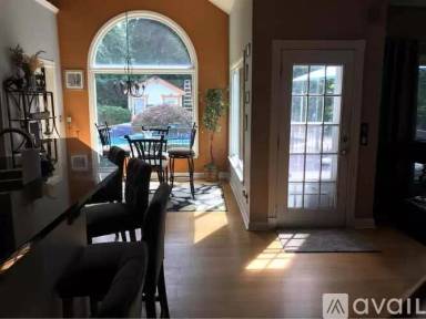 Main picture of 115 Georgian Manor Ct