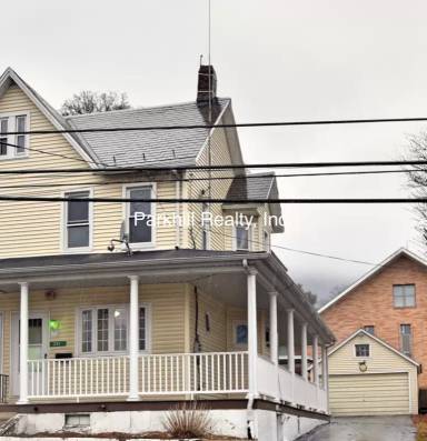 Main picture of 211 E Pennsylvania Ave