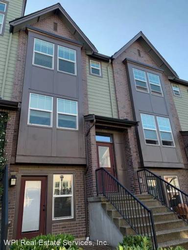 Main picture of 1312 Brooklyn Walk NE
