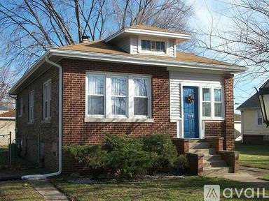 Main picture of 7139 Marshall Ave