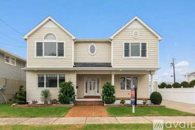 Main picture of 108 N Evergreen Ave