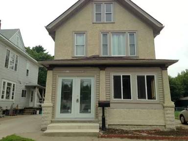 Main picture of 2209 Taylor St NE