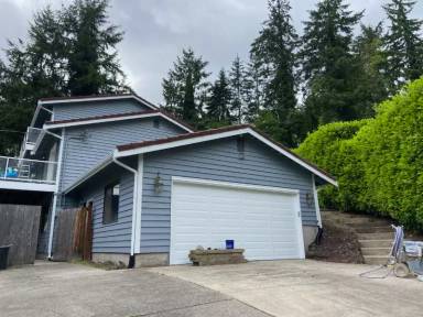 Main picture of 5406 122nd Ave E