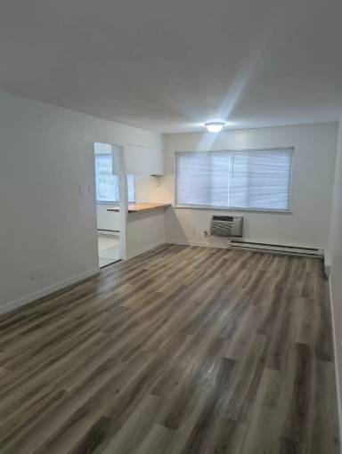 Main picture of 7727 Hazelcrest Dr