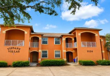 Main picture of 1126 SW 47th Ter