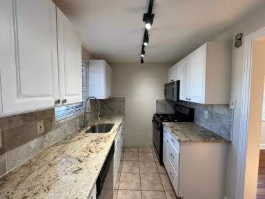 Main picture of 6821-55 Penn Ave