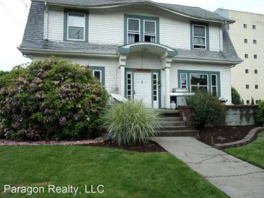 Main picture of 114 NW 15th St