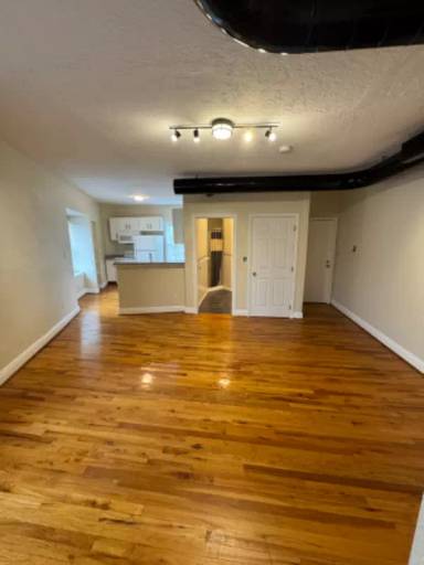 Main picture of 229 Kearsarge St