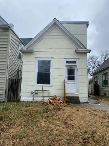 Main picture of 2143 E Elm St