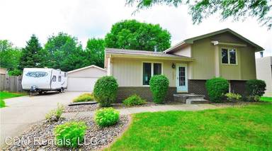 Main picture of 3900 SE 25th Ct