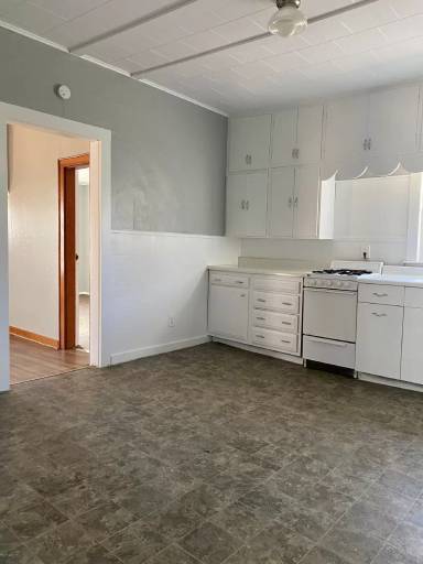Main picture of 815 9th Ave