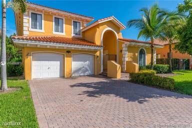Main picture of 7726 SW 193rd Ln