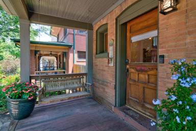 Main picture of 1214 Elizabeth St