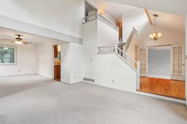 Main picture of 7831 Tangleoak Ln