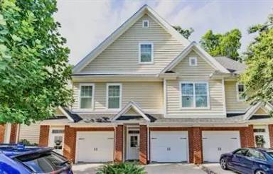 Main picture of 16 Edge Ct