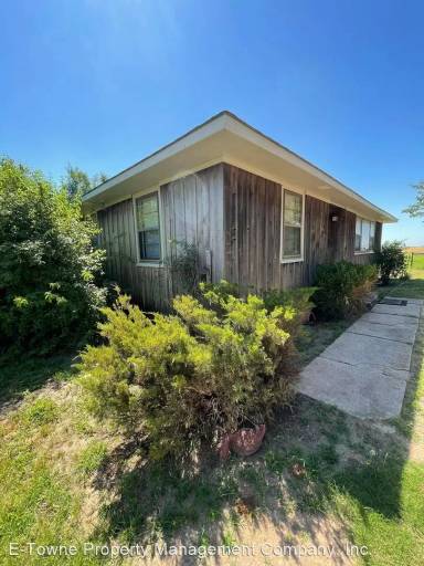 Main picture of 6405 W Phillips Ave