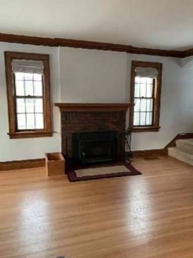 Main picture of 225 W Kent Rd