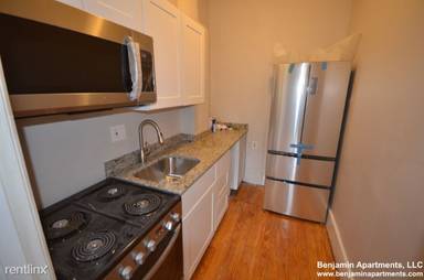 Main picture of 470 Commonwealth Ave