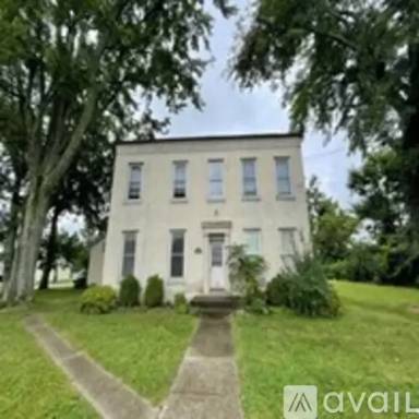 Main picture of 175 E Main St