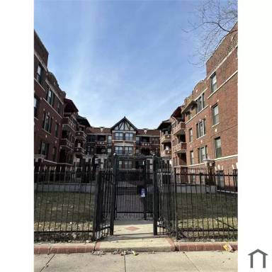 Main picture of 5730 S King Dr
