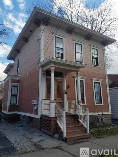 Main picture of 114 Gertrude St