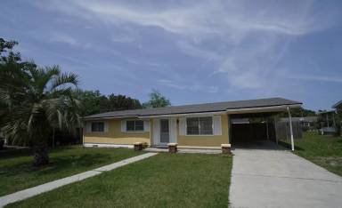 Main picture of 3743 SW 147th St