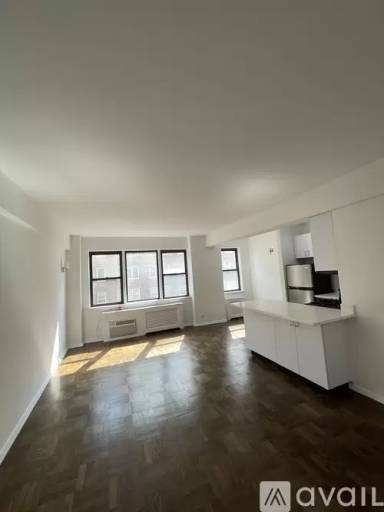 Main picture of 20 Beekman Pl