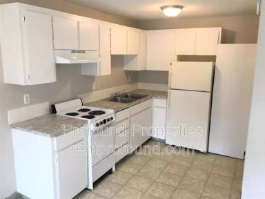 Main picture of 221 SE 12th Ave, Hillsboro OR 97123 - 12